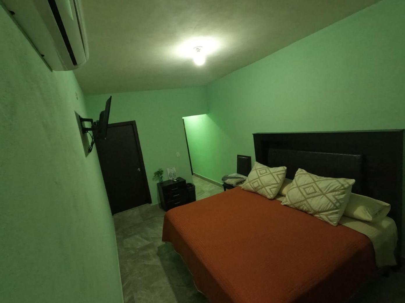 Hotel Prado'S Puerto San Carlos Esterno foto
